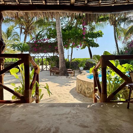 Villa Kipara - Private Beach & Pool Pwani Mchangani Exterior foto