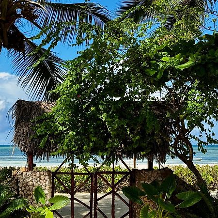 Villa Kipara - Private Beach & Pool Pwani Mchangani Exterior foto